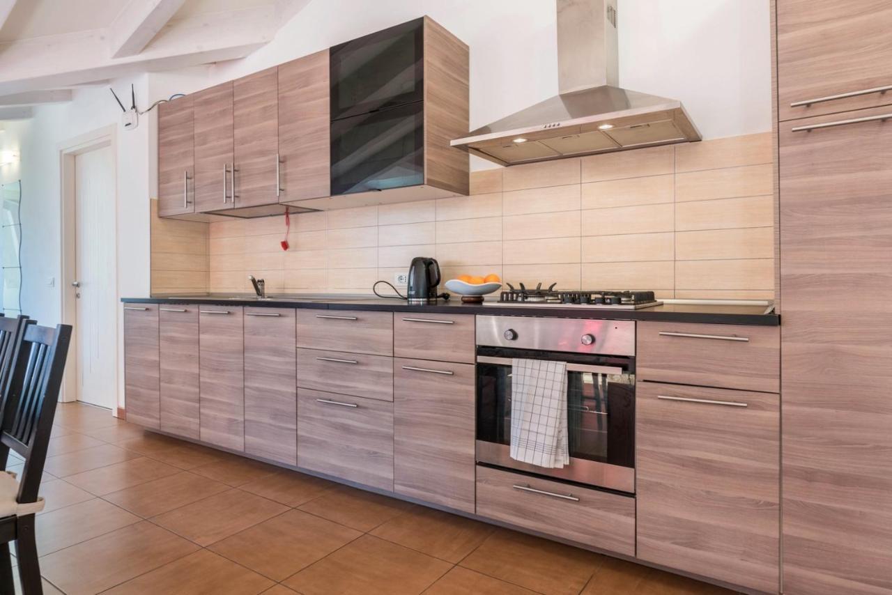 Appartamento Villa Principessa Arco Bagian luar foto