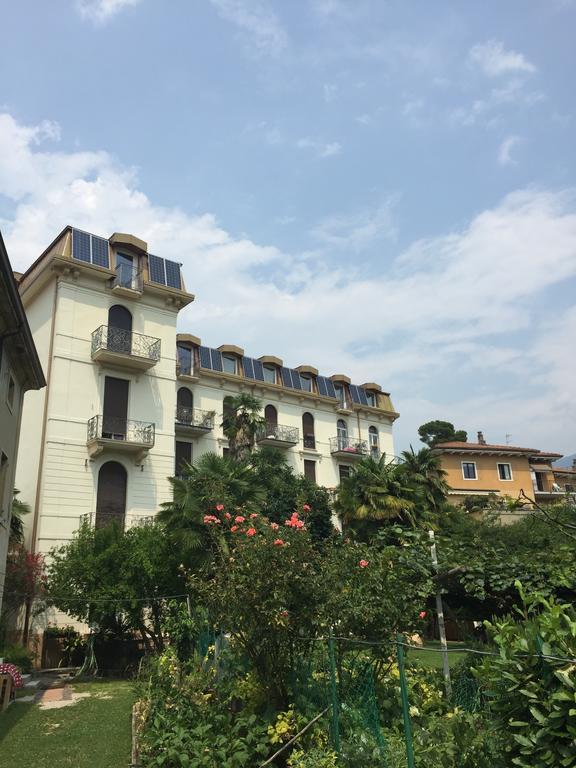 Appartamento Villa Principessa Arco Ruang foto